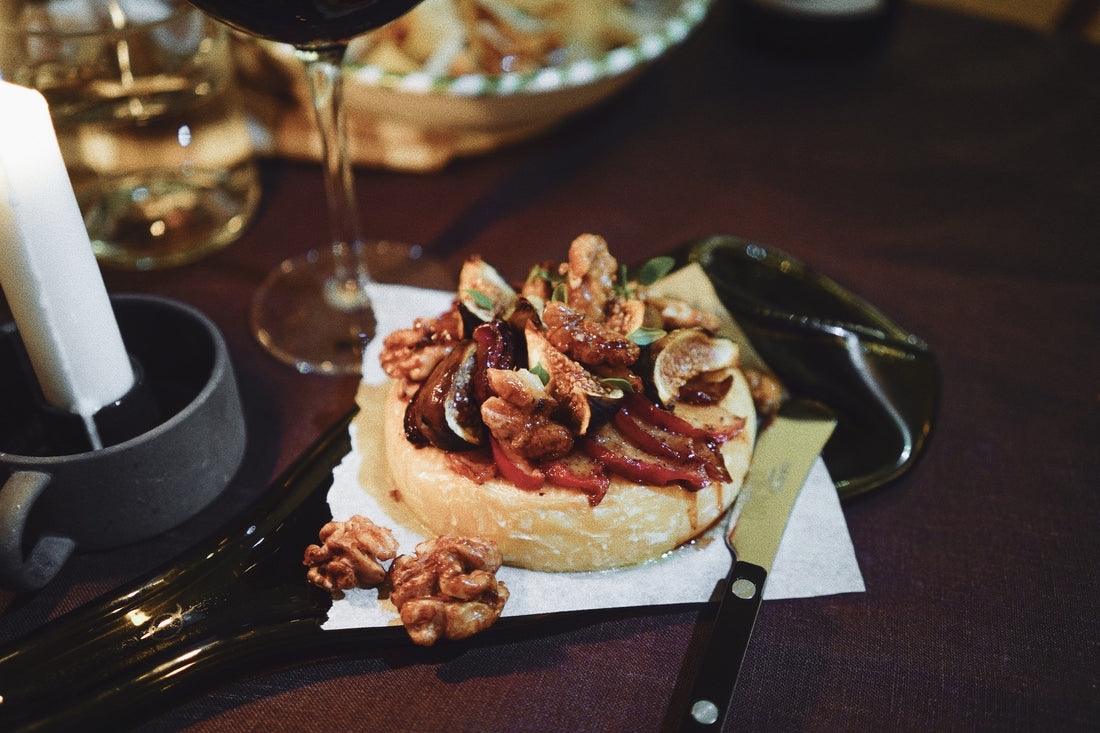 Smält brie med kaneliga äpplen