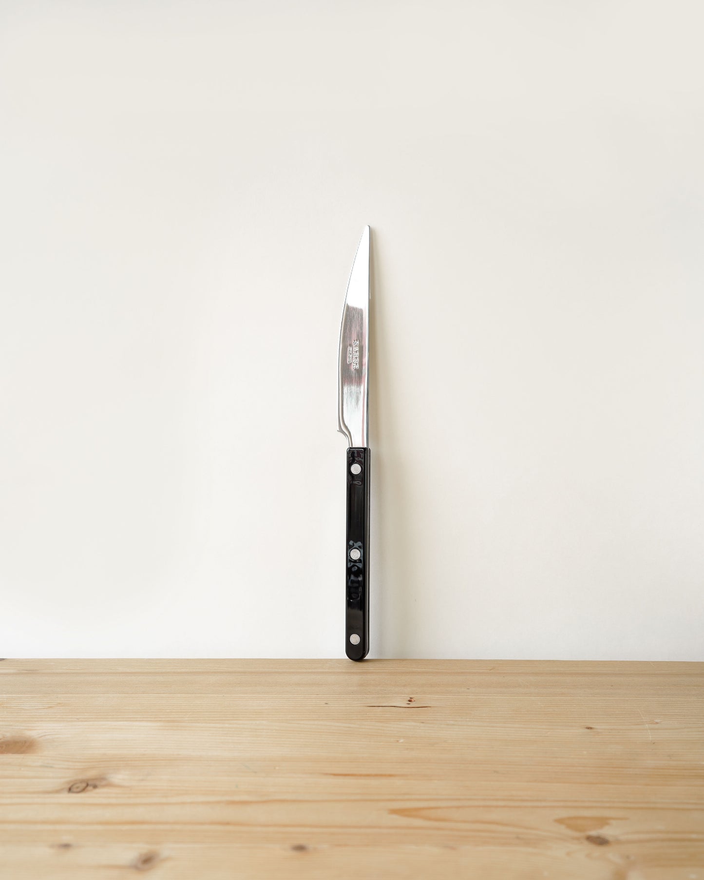 Kniv från Sabre Paris, Svart
